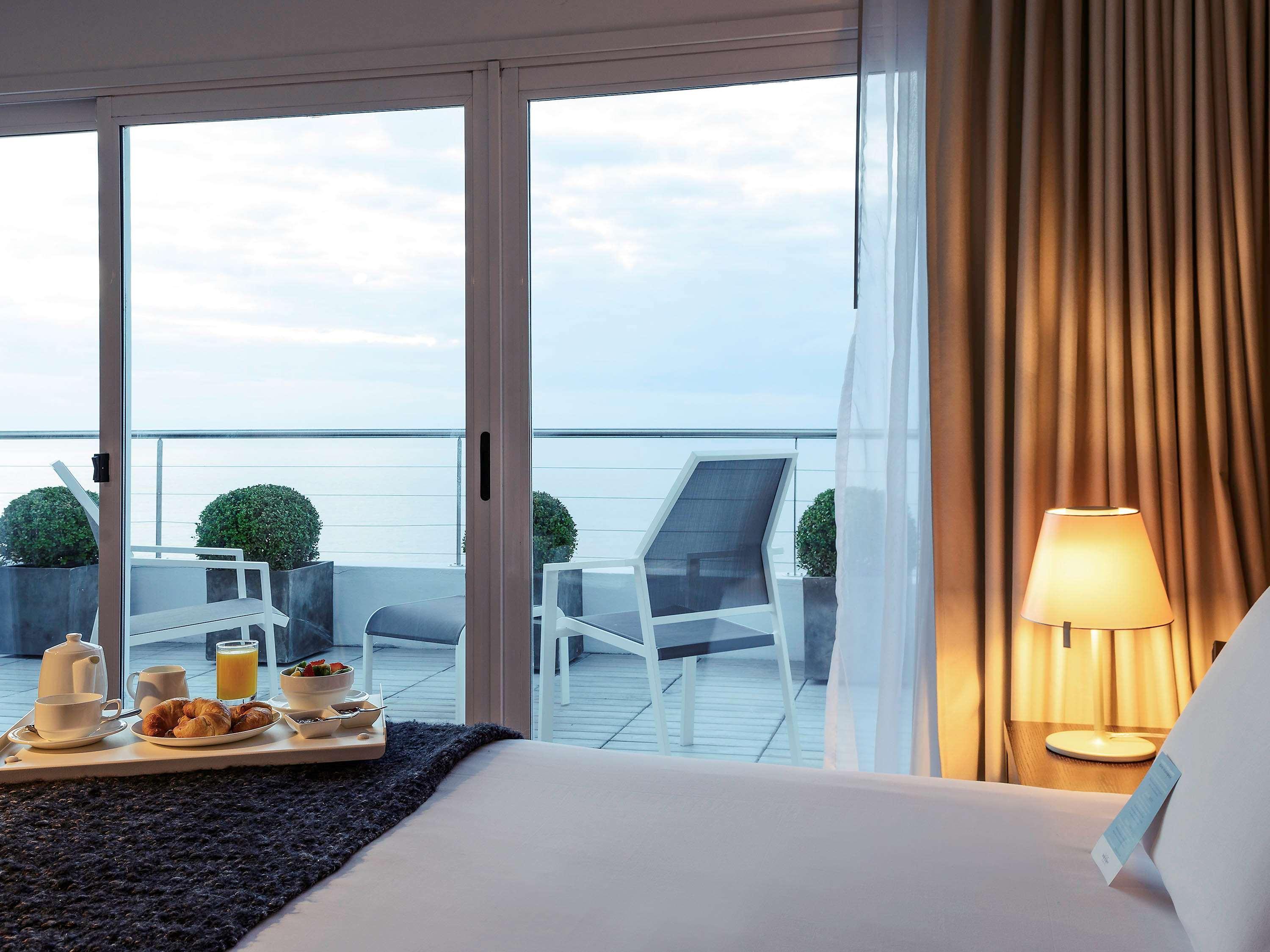 เมอร์เคียว มอนเตวิเดโอ ปุนตา กาเรตัส Hotel ภายนอก รูปภาพ